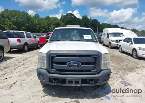 2015 Ford F-250 Xl z USA, uszkodzony, nr VIN 1FTBF2A67FEA88207